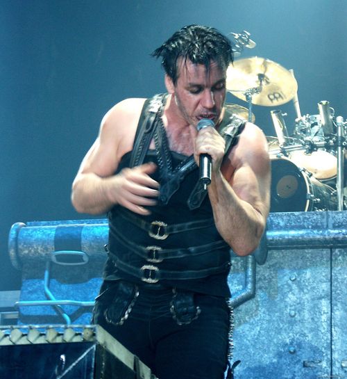 kinopoisk.ru-Till-Lindemann-1083371.jpg