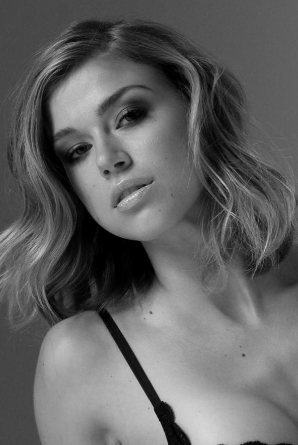 http://st-im.kinopoisk.ru/im/kadr/1/1/2/kinopoisk.ru-Adrianne-Palicki-1121890.jpg