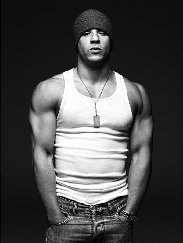http://st-im.kinopoisk.ru/im/kadr/1/1/3/kinopoisk.ru-Vin-Diesel-1138917.jpg