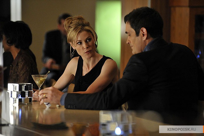 http://st-im.kinopoisk.ru/im/kadr/1/6/1/kinopoisk.ru-Modern-Family-1610996.jpg