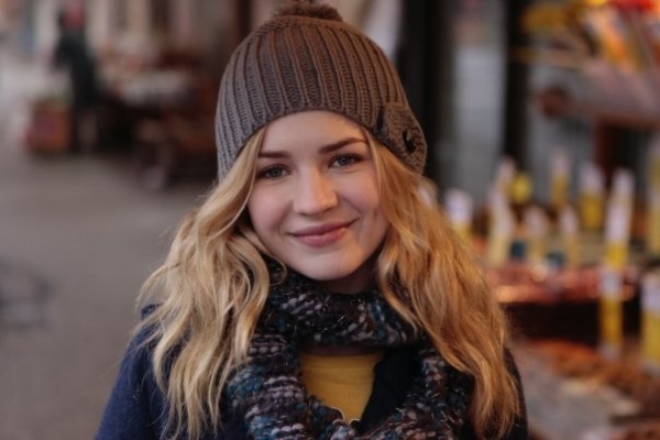 kinopoisk.ru-Britt-Robertson-1762175.jpg