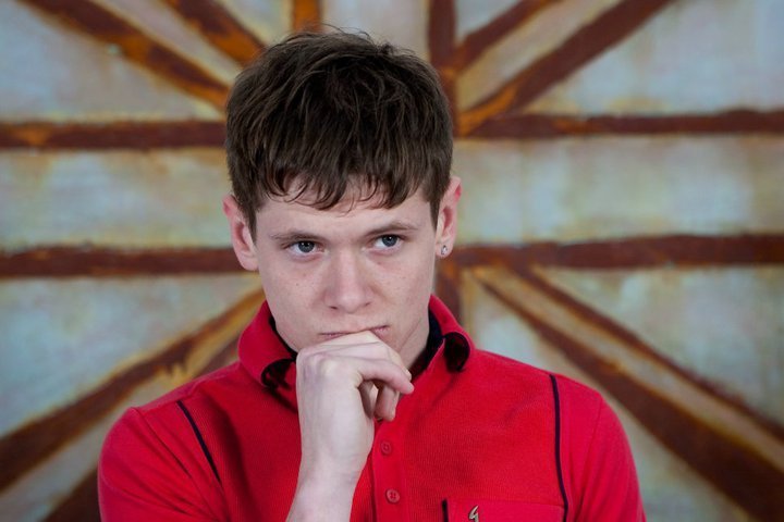 http://st-im.kinopoisk.ru/im/kadr/2/2/9/kinopoisk.ru-Jack-O_27Connell-2294073.jpg