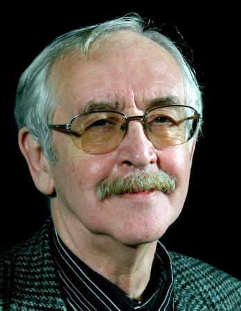 kinopoisk.ru-Vasili-Livanov-871395.jpg