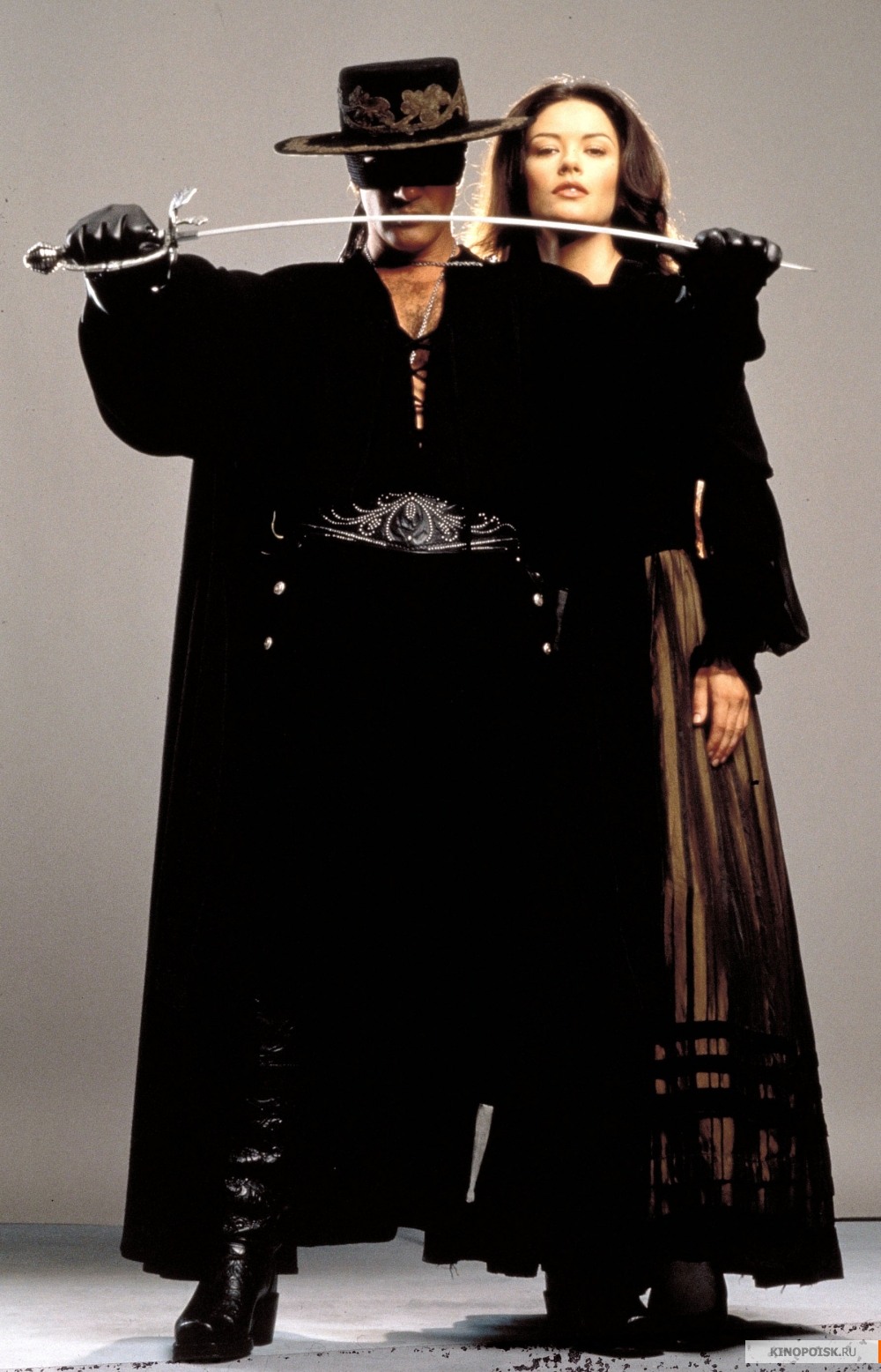 http://st-im.kinopoisk.ru/im/kadr/1/2/2/kinopoisk.ru-The-Mask-of-Zorro-1228862.jpg