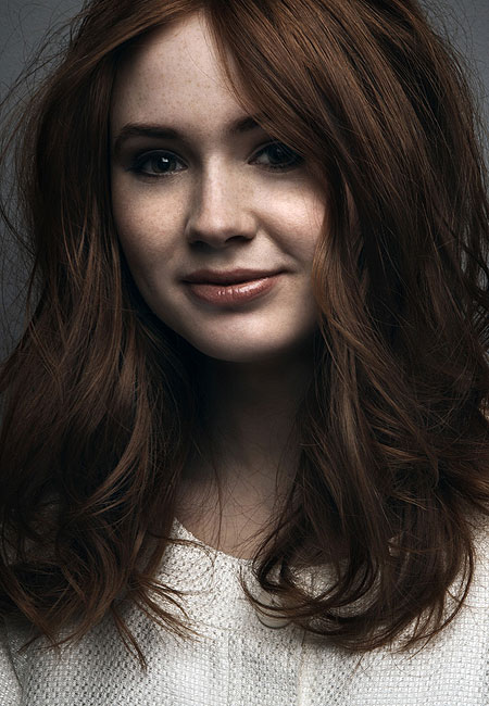 http://st-im.kinopoisk.ru/im/kadr/1/3/0/kinopoisk.ru-Karen-Gillan-1308079.jpg