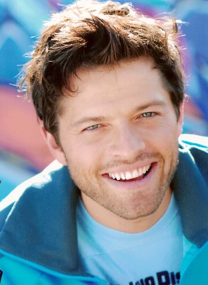 http://st-im.kinopoisk.ru/im/kadr/2/2/3/kinopoisk.ru-Misha-Collins-2233296.jpg