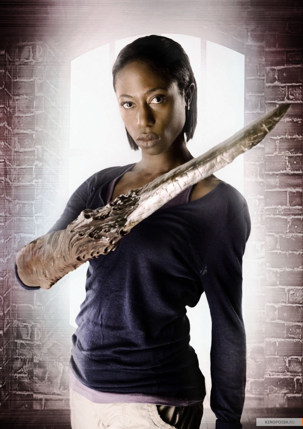 http://st-im.kinopoisk.ru/im/kadr/8/1/8/kinopoisk.ru-Torchwood-818565.jpg