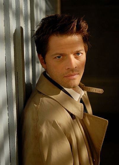 http://st-im.kinopoisk.ru/im/kadr/9/3/2/kinopoisk.ru-Misha-Collins-932414.jpg